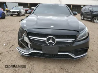 2017 Mercedes-Benz C 63 S AMG с VIN 55SWF8HB9HU185593, выставлен на аукционе Copart как лот 49576814 с пробегом 73 080 миль миль и . История ставок и продаж доступна на DreamBid. Изображение 5.