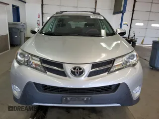 2014 Toyota RAV4 XLE with VIN 2T3RFREV1EW143797, listed as a Copart auction lot 53906105 with 110,463 mi miles and Salvage Title. Bid and sale history available at DreamBid. Image 5.