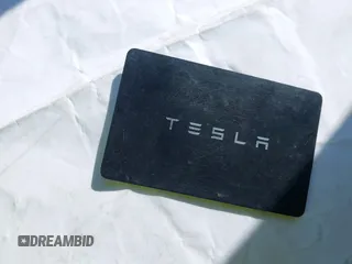 2021 Tesla Model 3 Standard Range Plus z VIN 5YJ3E1EA5MF939299, wystawiony jako IAAI lot #42146702 z przebiegiem 43 382 mil mil oraz . Historia ofert i sprzedaży dostępna na DreamBid. Obrazek 11.