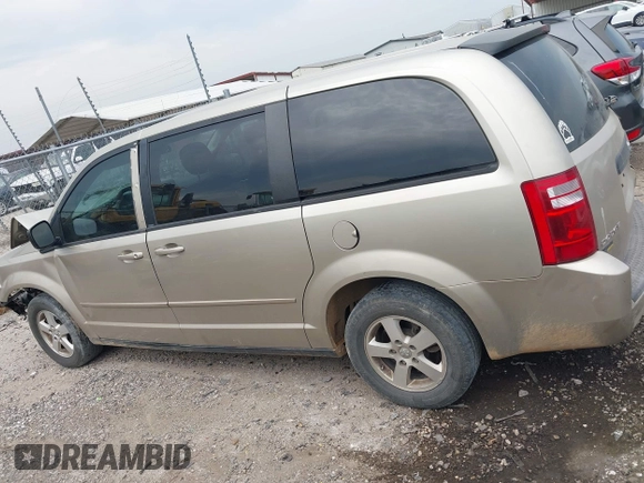 2009 Dodge Grand Caravan SE z VIN 1D8HN44E99B509833, wystawiony jako IAAI lot #42277393 z przebiegiem Nie podano mil oraz . Historia ofert i sprzedaży dostępna na DreamBid. Obrazek 15.