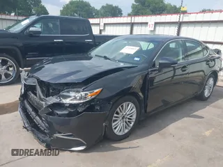 2016 Lexus ES with VIN 58ABK1GG0GU004813, listed as a IAAI auction lot 42114069 with 111,622 mi miles. Bid and sale history available at carsss.com. Image 2.
