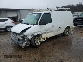 2004 Chevrolet Astro Cargo Van with VIN 1GCDM19X94B106078, listed as a Copart auction lot 87724895 with 238,571 mi miles and Salvage Title. Bid and sale history available at carsss.com. Image 1.