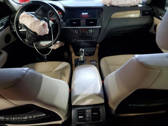 2011 BMW X3 28i with VIN 5UXWX5C5XBL700053, listed as a Copart auction lot 47085185 with 126,929 mi miles and Salvage Title. Bid and sale history available at carsss.com. Image 8.
