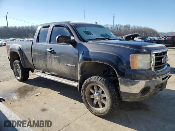 2010 GMC Sierra 1500 SLE z VIN 1GTSKVE38AZ178237, wystawiony jako Copart lot #45351635 z przebiegiem 148 907 mil mil oraz Szkoda całkowita • Salvage title. Historia ofert i sprzedaży dostępna na DreamBid. Obrazek 4.