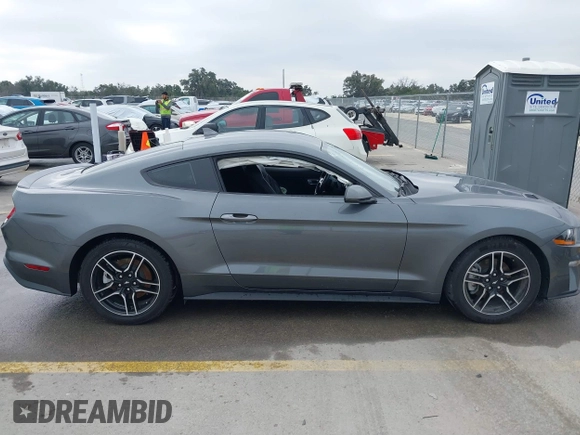 2022 Ford Mustang EcoBoost z VIN 1FA6P8TH4N5105288, wystawiony jako IAAI lot #41528117 z przebiegiem 44 424 mil mil oraz . Historia ofert i sprzedaży dostępna na DreamBid. Obrazek 13.