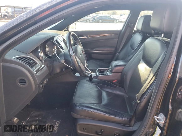 2014 Chrysler 300 C with VIN 2C3CCAKT6EH128509, listed as a Copart auction lot 86154334 with 189,551 mi miles and Clean Title. Bid and sale history available at DreamBid. Image 7.