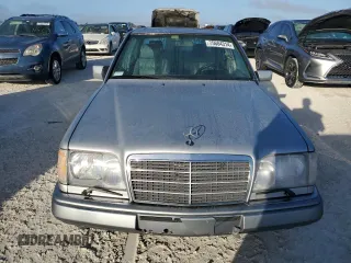 1994 Mercedes-Benz 400 400E with VIN WDBEA34E7RC127977, listed as a Copart auction lot 75604314 with Not Provided miles and Non Repairable. Bid and sale history available at carsss.com. Image 5.