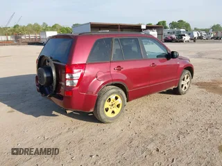 2006 Suzuki Grand Vitara Luxury z VIN JS3TD947564104838, wystawiony jako IAAI lot #42082783 z przebiegiem 122 912 mil mil oraz . Historia ofert i sprzedaży dostępna na DreamBid. Obrazek 4.