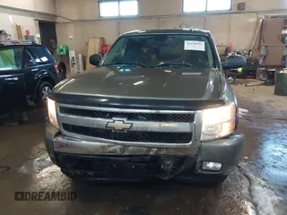 2007 Chevrolet Silverado 1500 1LT with VIN 2GCEK19J671602045, listed as a IAAI auction lot 41538984 with 221,265 mi miles and . Bid and sale history available at DreamBid. Image 13.