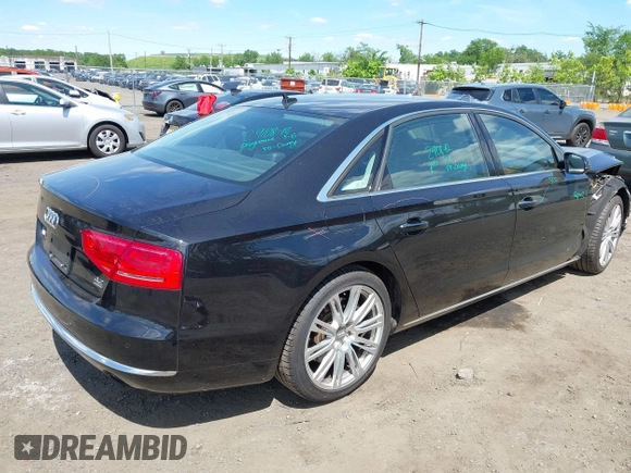 2011 Audi A8 z VIN WAURVAFD7BN026526, wystawiony jako IAAI lot #42294941 z przebiegiem 112 128 mil mil oraz . Historia ofert i sprzedaży dostępna na DreamBid. Obrazek 4.