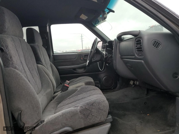 2002 GMC Sonoma SLS with VIN 1GTCS19W528206102, listed as a Copart auction lot 80454554 with 86,511 mi miles and Salvage Title. Bid and sale history available at carsss.com. Image 10.