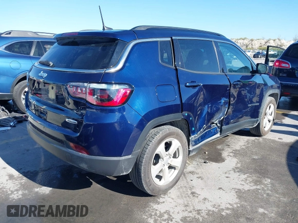 2021 Jeep Compass Altitude with VIN 3C4NJCBB4MT556033, listed as a IAAI auction lot 41198784 with 72,081 mi miles. Bid and sale history available at carsss.com. Image 4.