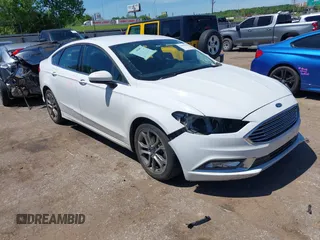 2017 Ford Fusion SE z VIN 3FA6P0H90HR246900, wystawiony jako IAAI lot #42169109 z przebiegiem 178 878 mil mil oraz . Historia ofert i sprzedaży dostępna na DreamBid. Obrazek 1.