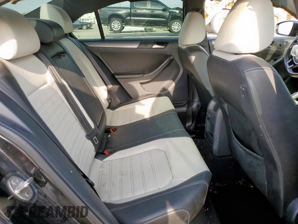 2016 Volkswagen Jetta Sport z VIN 3VWD17AJ7GM278350, wystawiony jako Copart lot #54859285 z przebiegiem 172 922 mil mil oraz Szkoda całkowita • Salvage title. Historia ofert i sprzedaży dostępna na DreamBid. Obrazek 10.