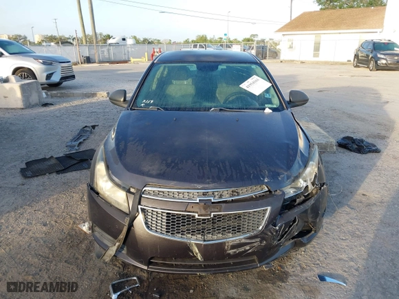 2014 Chevrolet Cruze LS with VIN 1G1PA5SH0E7336511, listed as a IAAI auction lot 41954161 with 73,798 mi miles. Bid and sale history available at carsss.com. Image 12.