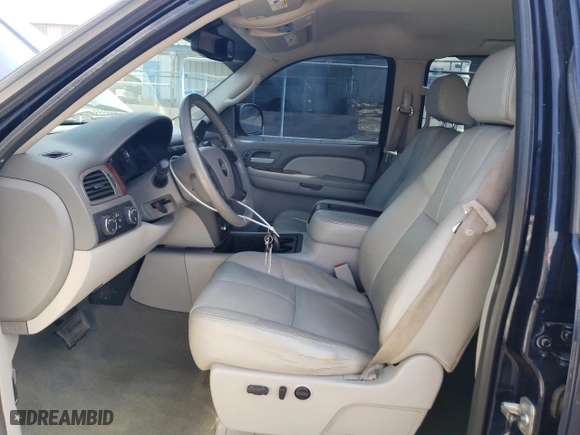 2009 Chevrolet Silverado 1500 LTZ with VIN 3GCEK33329G212804, listed as a Copart auction lot 46704645 with 158,325 mi miles and Salvage Title. Bid and sale history available at carsss.com. Image 7.