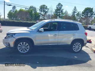 2015 Volkswagen Tiguan SE with VIN WVGAV7AX0FW544218, listed as a IAAI auction lot 41897418 with 97,235 mi miles and . Bid and sale history available at DreamBid. Image 15.