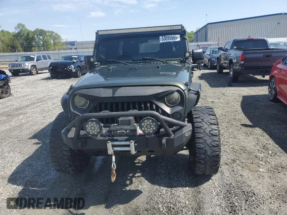 2008 Jeep Wrangler Unlimited Sahara with VIN 1J4GA59158L550576, listed as a Copart auction lot 53095565 with 208,434 mi miles and Salvage Title. Bid and sale history available at DreamBid. Image 5.
