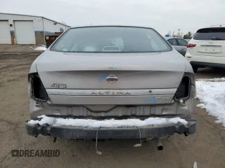 2001 Nissan Altima GXE with VIN 1N4DL01D31C178615, listed as a Copart auction lot 44031605 with 118,707 mi miles and Salvage Title. Bid and sale history available at carsss.com. Image 6.