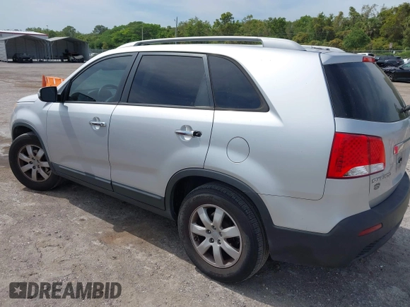 2012 Kia Sorento LX with VIN 5XYKT4A29CG250228, listed as a IAAI auction lot 42082870 with 171,727 mi miles. Bid and sale history available at carsss.com. Image 3.