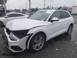 2025 Audi Q5 S line Premium with VIN WA1GAAFY2S2029189, listed as a IAAI auction lot 41576981 with 1,595 mi miles. Bid and sale history available at carsss.com. Image 17.
