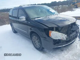 2014 Chrysler Town & Country Touring-L with VIN 2C4RC1CG6ER165691, listed as a IAAI auction lot 41376250 with 173,811 mi miles. Bid and sale history available at carsss.com. Image 1.