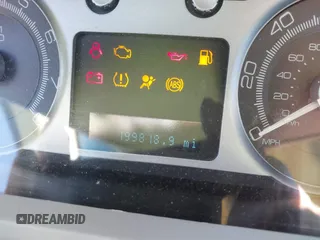 2008 Mercury Mariner с VIN 4M2CU81Z18KJ28741, выставлен на аукционе IAAI как лот 41451859 с пробегом 199 818 миль миль и . История ставок и продаж доступна на DreamBid. Изображение 16.