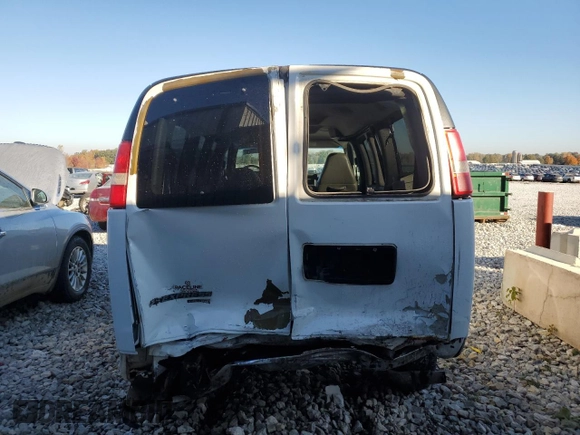 2009 Chevrolet Express Passenger with VIN 1GAHG35K091166089, listed as a Copart auction lot 76703124 with 184,354 mi miles and Clean title. Bid and sale history available at DreamBid. Image 6.