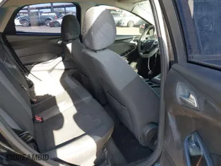 2014 Ford Focus SE with VIN 1FADP3K28EL326167, listed as a IAAI auction lot 41660698 with 97,166 mi miles. Bid and sale history available at carsss.com. Image 8.