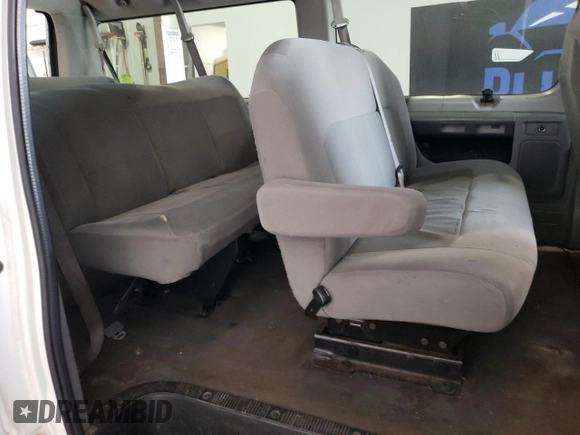 2006 Ford Econoline Passenger XL с VIN 1FBNE31L46HA15407, выставлен на аукционе Copart как лот 70873914 с пробегом 183 415 миль миль и Чистый • Clean title. История ставок и продаж доступна на DreamBid. Изображение 11.