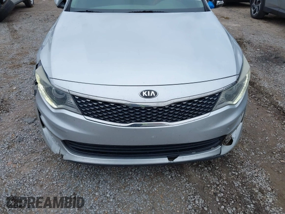 2016 Kia Optima EX z VIN 5XXGU4L36GG070336, wystawiony jako IAAI lot #41259692 z przebiegiem 124 807 mil mil oraz . Historia ofert i sprzedaży dostępna na DreamBid. Obrazek 12.