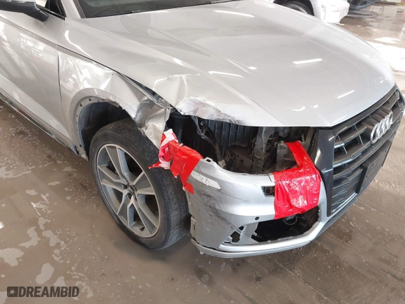 2019 Audi Q5 Premium Plus with VIN WA1BNAFY8K2034380, listed as a IAAI auction lot 41697243 with 80,377 mi miles. Bid and sale history available at carsss.com. Image 6.