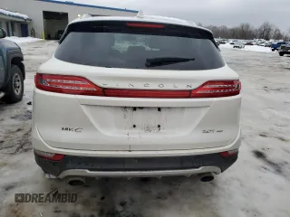 2017 Lincoln MKC Premiere z VIN 5LMCJ1D95HUL32196, wystawiony jako Copart lot #45160455 z przebiegiem 131 285 mil mil oraz Szkoda całkowita • Salvage title. Historia ofert i sprzedaży dostępna na DreamBid. Obrazek 6.