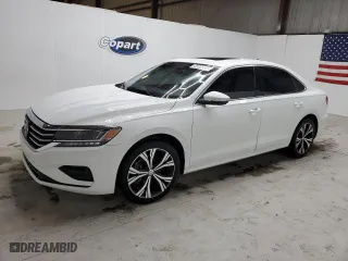 2021 Volkswagen Passat 2.0T SE with VIN 1VWSA7A30MC005286, listed as a Copart auction lot 84006354 with 67,813 mi miles and Clean Title. Bid and sale history available at carsss.com. Image 1.