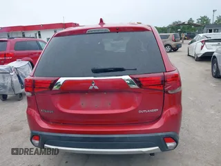 2018 Mitsubishi Outlander ES z VIN JA4AZ3A35JZ019378, wystawiony jako IAAI lot #42365556 z przebiegiem 98 449 mil mil oraz . Historia ofert i sprzedaży dostępna na DreamBid. Obrazek 16.