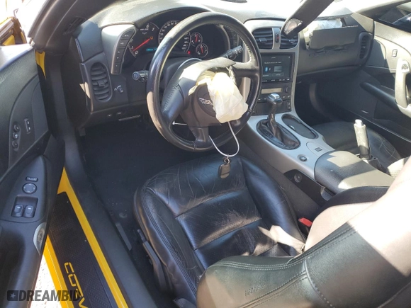 2005 Chevrolet Corvette with VIN 1G1YY24U455114087, listed as a Copart auction lot 89182395 with 93,396 mi miles and Salvage Title. Bid and sale history available at carsss.com. Image 8.