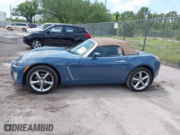 2008 Saturn Sky Red Line with VIN 1G8MF35X88Y128324, listed as a IAAI auction lot 41869564 with 82,503 mi miles. Bid and sale history available at carsss.com. Image 14.