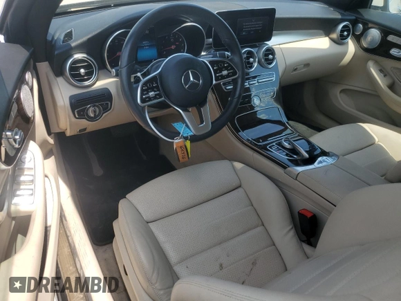 2019 Mercedes-Benz C 300 z VIN WDDWK8DB4KF796515, wystawiony jako Copart lot #57394145 z przebiegiem 21 854 mil mil oraz Szkoda całkowita • Salvage title. Historia ofert i sprzedaży dostępna na DreamBid. Obrazek 8.