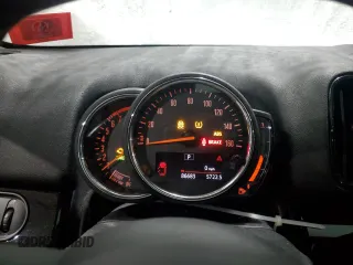 2019 MINI Countryman Cooper S z VIN WMZYT5C52K3E63082, wystawiony jako Copart lot #44956995 z przebiegiem 86 683 mil mil oraz Szkoda całkowita • Salvage title. Historia ofert i sprzedaży dostępna na DreamBid. Obrazek 9.