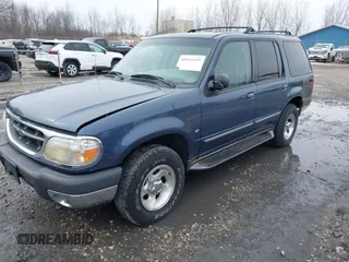 2000 Ford Explorer XLT с VIN 1FMZU83P2YZB75694, выставлен на аукционе IAAI как лот 41932899 с пробегом 245 229 миль миль и . История ставок и продаж доступна на DreamBid. Изображение 2.