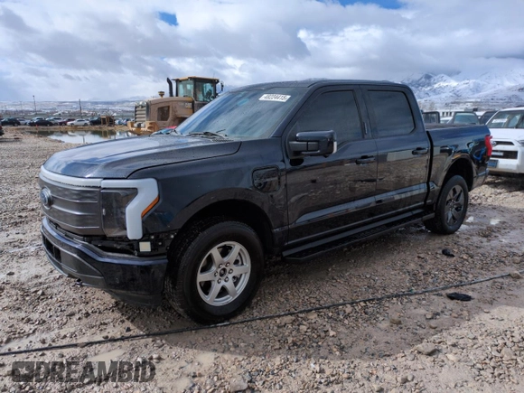 2023 Ford F-150 Lightning Pro с VIN 1FTVW1EV5PWG16444, выставлен на аукционе Copart как лот 48224415 с пробегом 25 782 миль миль и Списание • Salvage title. История ставок и продаж доступна на DreamBid. Изображение 1.