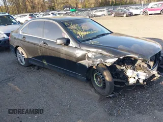 2012 Mercedes-Benz C 300 Sport z VIN WDDGF8BB7CR198950, wystawiony jako IAAI lot #42138119 z przebiegiem Nie podano mil oraz . Historia ofert i sprzedaży dostępna na DreamBid. Obrazek 1.
