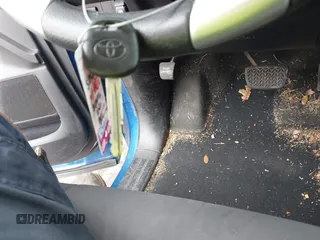 2016 Toyota Tundra SR5 z VIN 5TFEW5F10GX200671, wystawiony jako IAAI lot #41946182 z przebiegiem 162 688 mil mil oraz . Historia ofert i sprzedaży dostępna na DreamBid. Obrazek 11.