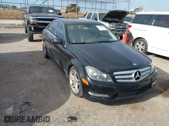 2012 Mercedes-Benz C 300 Sport с VIN WDDGF8BB0CR194061, выставлен на аукционе IAAI как лот 42309322 с пробегом 100 508 миль миль и . История ставок и продаж доступна на DreamBid. Изображение 1.