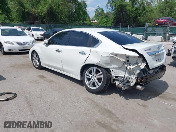 2015 Nissan Altima SL with VIN 1N4BL3AP6FC205820, listed as a IAAI auction lot 42188752 with 155,737 mi miles and . Bid and sale history available at carsss.com. Image 3.