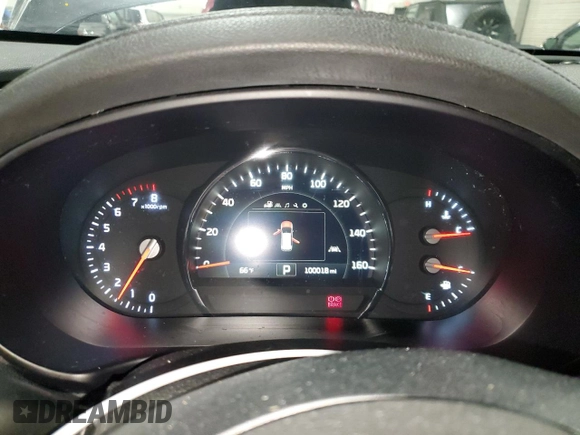 2018 Kia Sorento EX z VIN 5XYPHDA58JG422604, wystawiony jako Copart lot #60475255 z przebiegiem 100 018 mil mil oraz Szkoda całkowita • Salvage title. Historia ofert i sprzedaży dostępna na DreamBid. Obrazek 9.