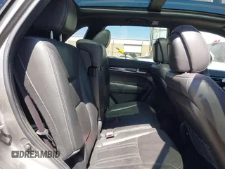 2015 Kia Sorento SX with VIN 5XYKWDA74FG591902, listed as a IAAI auction lot 41856991 with 128,471 mi miles. Bid and sale history available at carsss.com. Image 8.