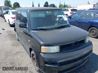 2005 Scion xB with VIN JTLKT324150208014, listed as a IAAI auction lot 41884671 with 201,527 mi miles. Bid and sale history available at carsss.com. Image 1.