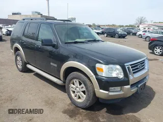 2008 Ford Explorer Eddie Bauer with VIN 1FMEU74E08UA43455, listed as a IAAI auction lot 42130280 with 98,199 mi miles. Bid and sale history available at carsss.com. Image 1.