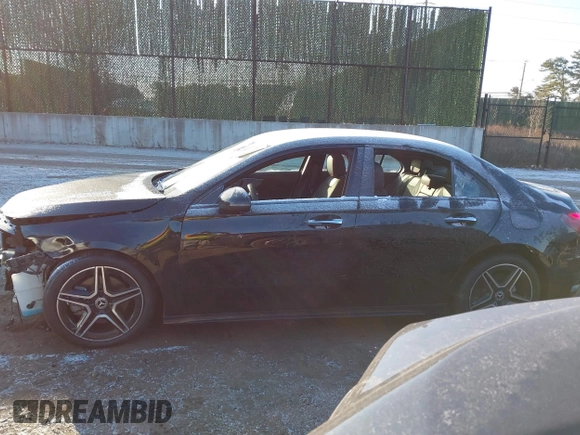 2022 Mercedes-Benz A 220 with VIN W1K3G4FB5NJ334508, listed as a IAAI auction lot 41305437 with 29,952 mi miles and . Bid and sale history available at DreamBid. Image 15.